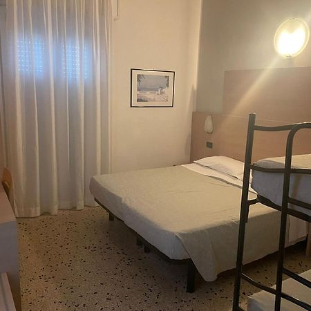 Hotel Veliero Rimini Dış mekan fotoğraf