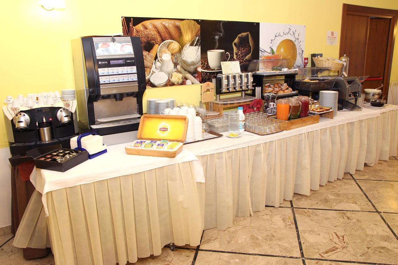 Hotel Veliero Rimini Dış mekan fotoğraf