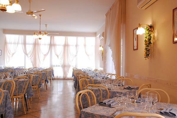 Hotel Veliero Rimini Dış mekan fotoğraf