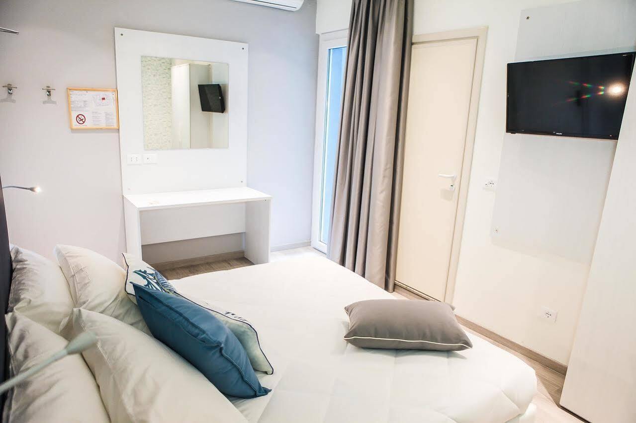 Hotel Veliero Rimini Dış mekan fotoğraf